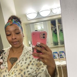 Meet your Posher, Annette